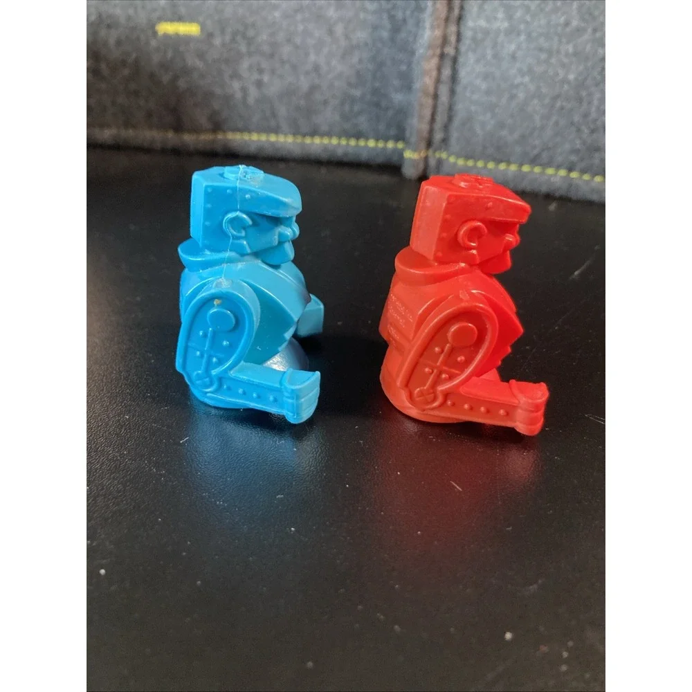 ROCK'EM SOCK'EM ROBOTS Thumb Wrestlers‎ Set of 2 Wendy's Kids Meal 2012 Red Blue